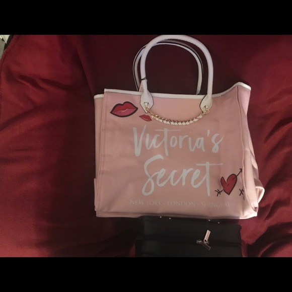 Victoria Secret tote🔥❤️❤️💖 - Picture 4 of 4